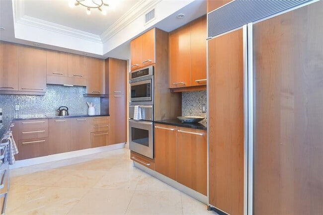 Foto del edificio - 3101 S Ocean Dr