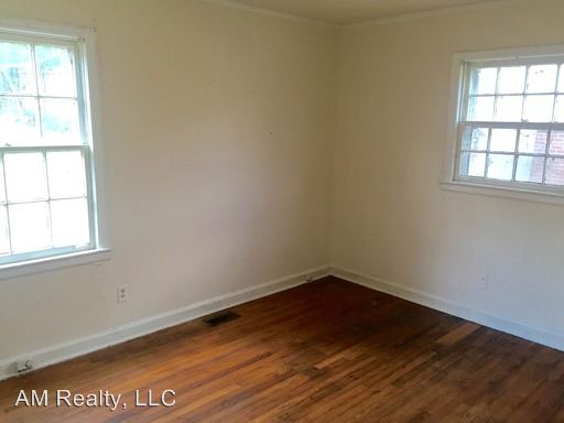 Building Photo - 4179 Welling Ave