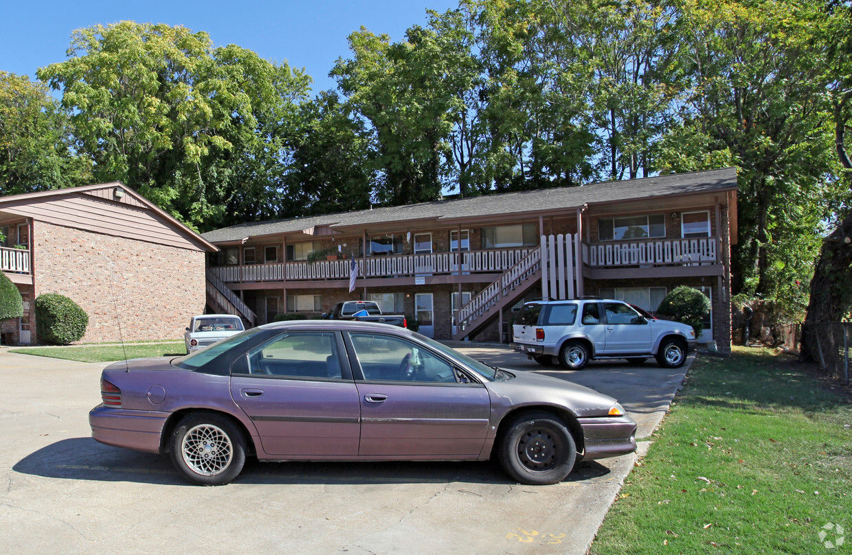 Building Photo - Riverview Apartments