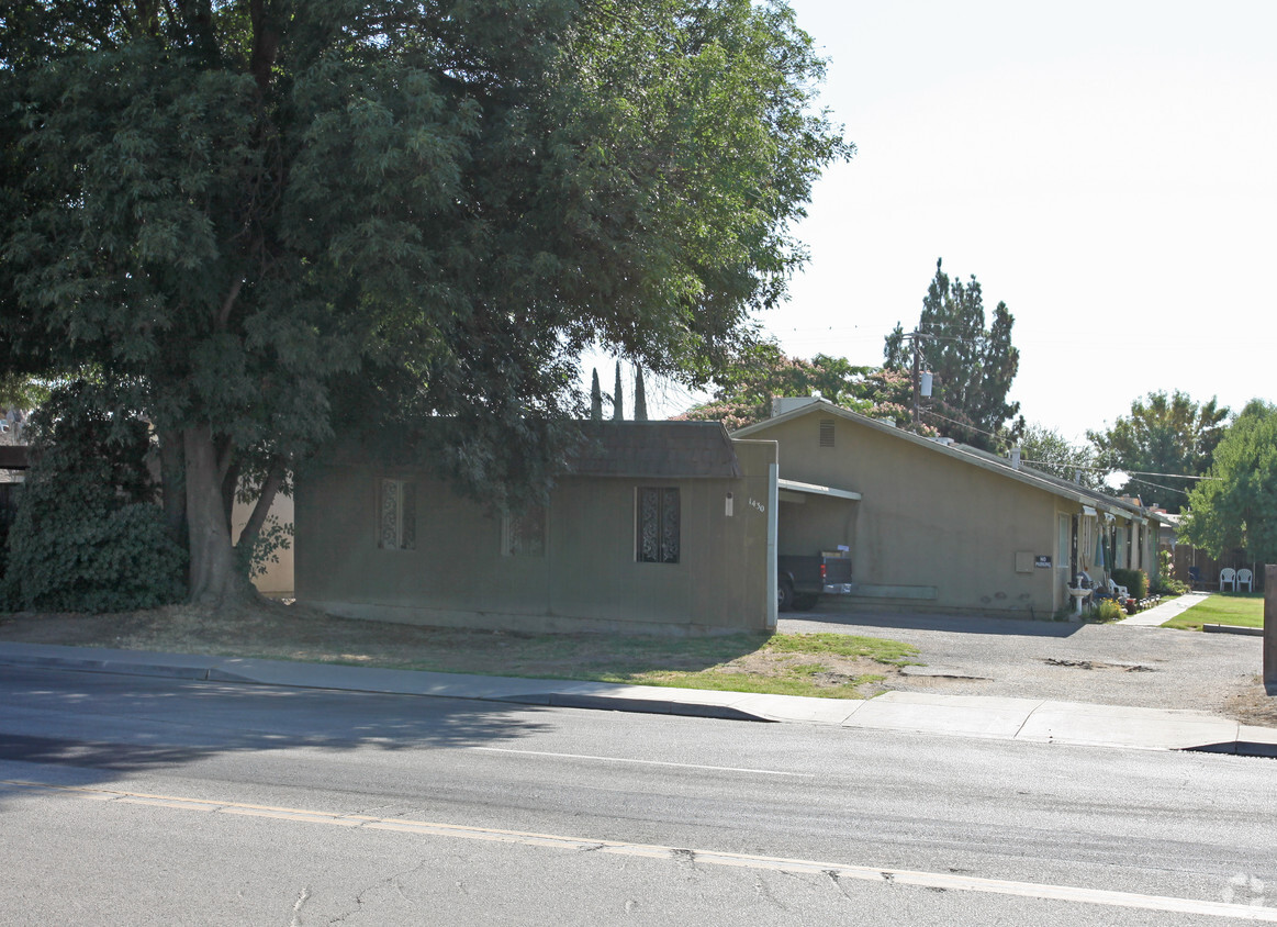 Foto del edificio - 1424 N Lemoore Ave