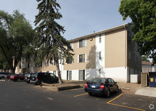 Douglas Terracer Apartaments - Recently updated apartments near to shoppi...