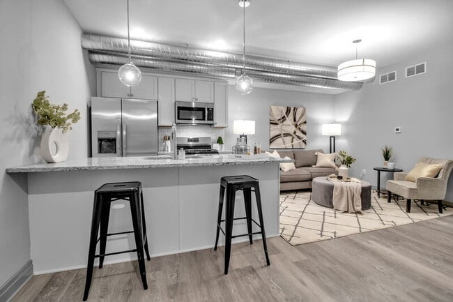 Foto del edificio - 1017 Lafayette Ave