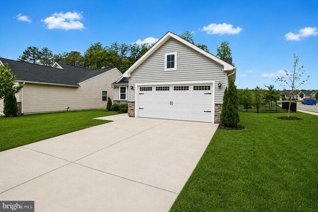 Building Photo - 7202 Parchment Cir