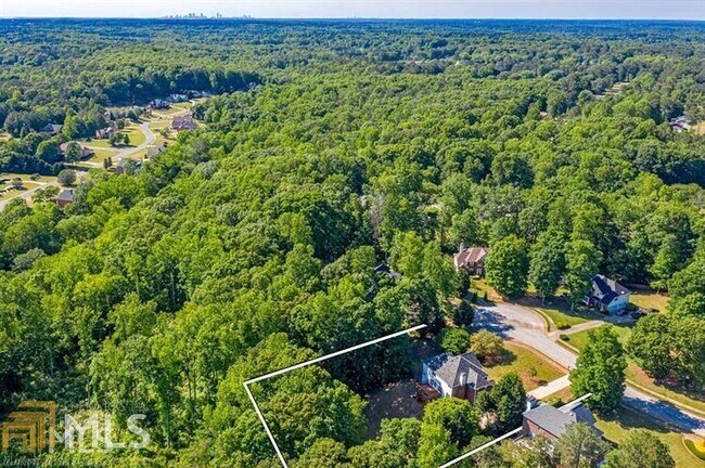 Building Photo - 177 Crown Glen Way