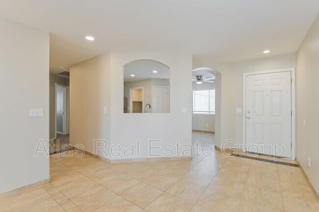 Foto del edificio - 1602 W Scots Pine St