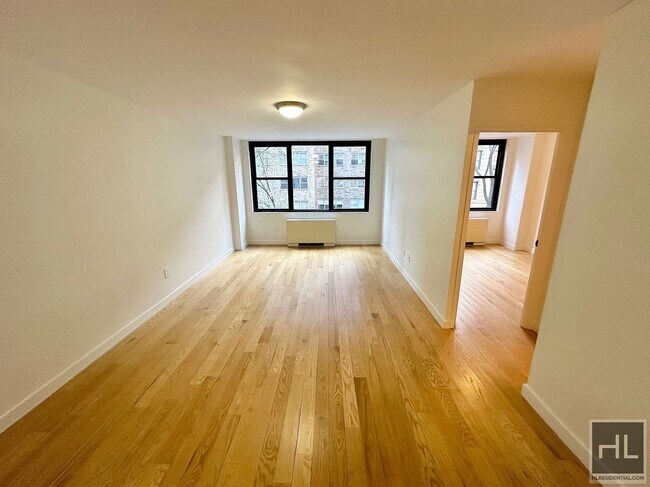 Foto del edificio - EAST 49 STREET