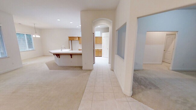 Foto del edificio - 1823 N Holly Ave