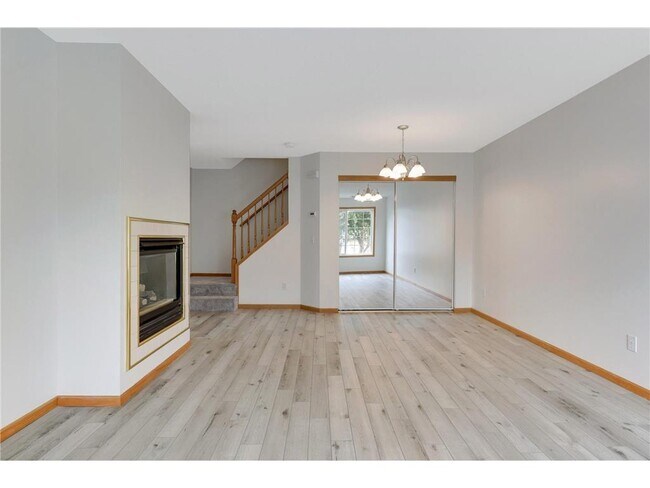 Foto del edificio - 15921 Finch Ln