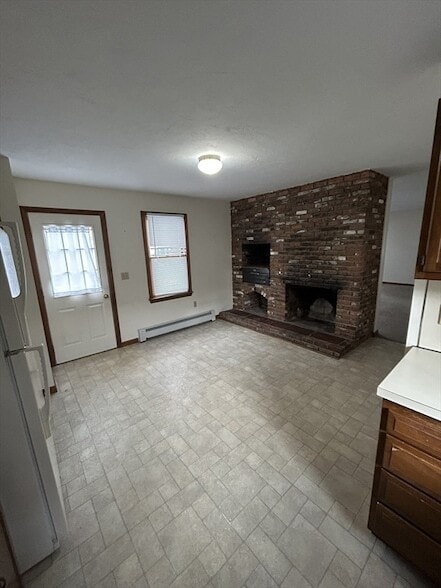 Building Photo - 227 Wood St