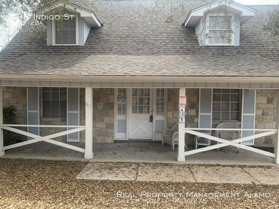 Primary Photo - 438 Indigo St