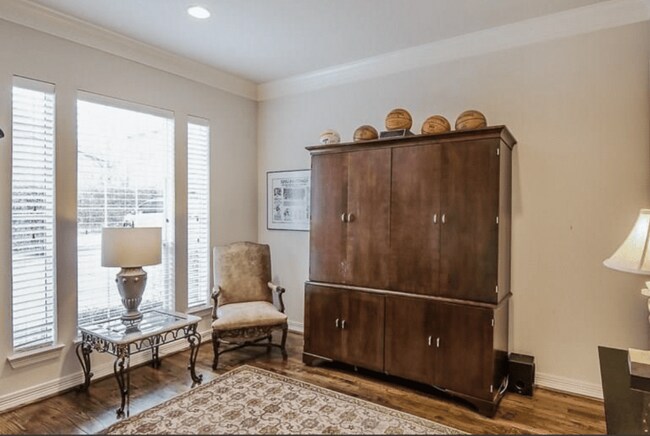 Building Photo - 3941 Spring Garden Dr