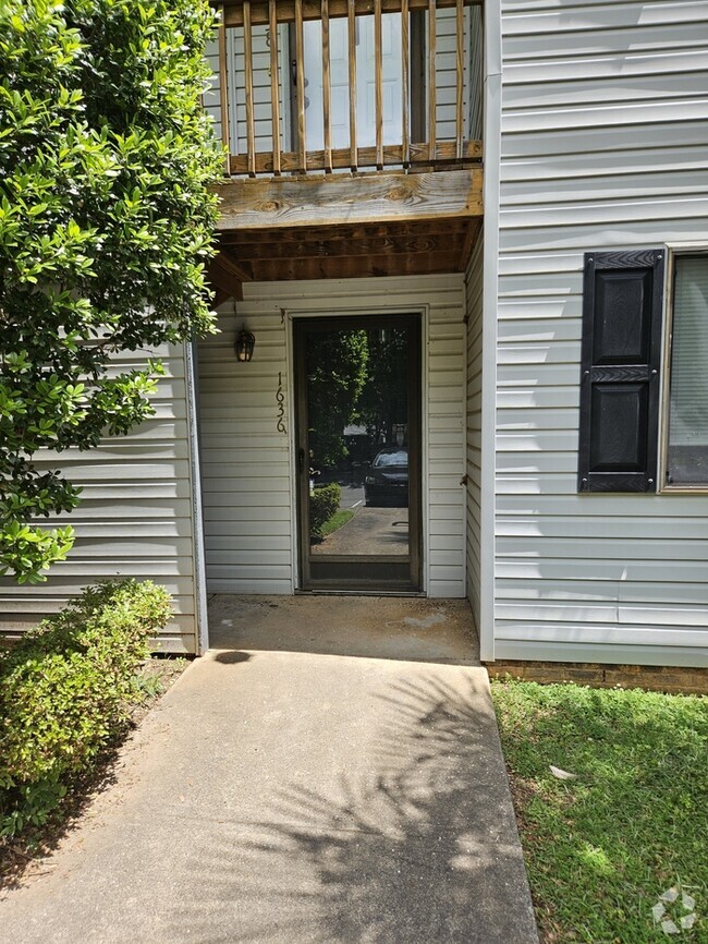 Building Photo - 1636 Hunters Trail