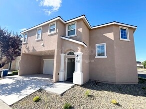 Building Photo - 1353 Carlsbad Dr