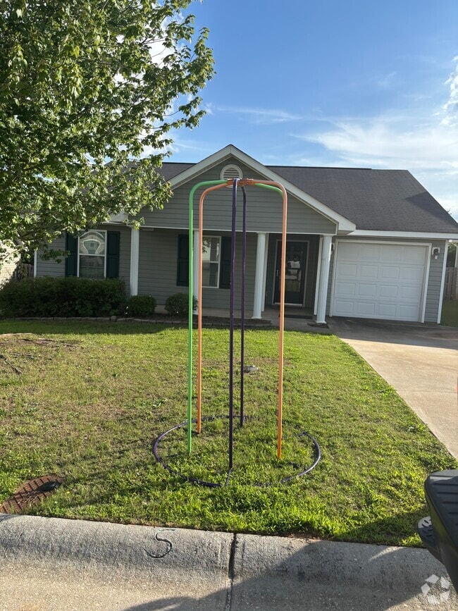 Building Photo - 743 Keyes Dr
