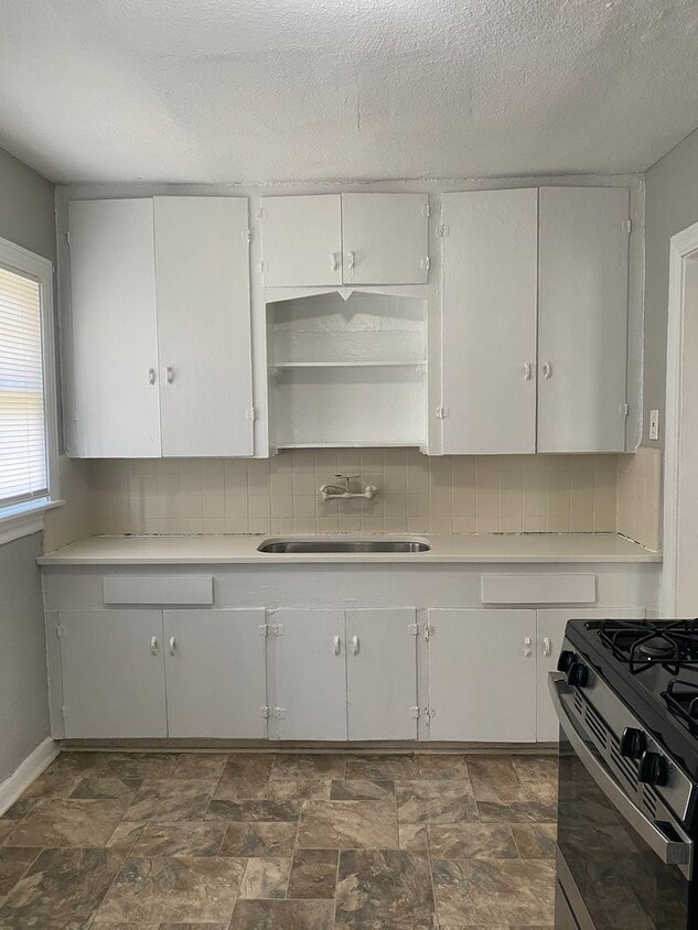 POINSETTIA DUPLEX - POINSETTIA DUPLEX