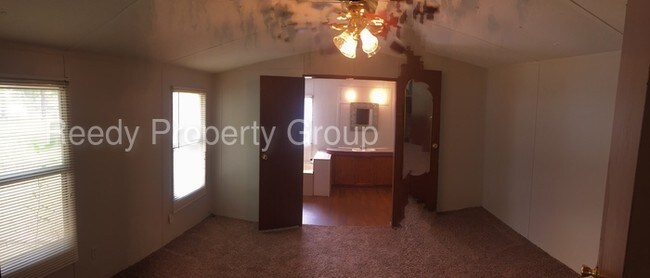 Building Photo - 102 Cappy Way