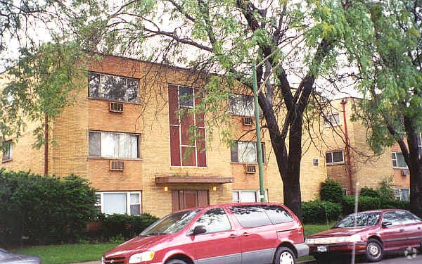 Primary Photo - 8535 S Green St
