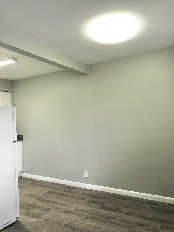 Foto del edificio - 621 Ridge Rd