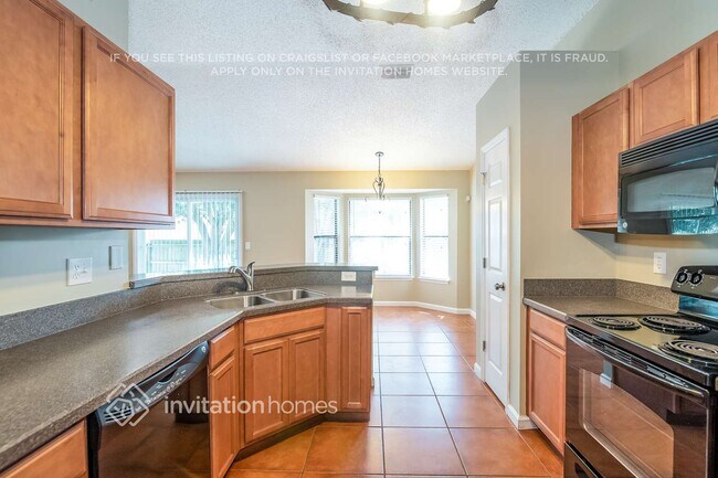 Foto del edificio - 1919 Hunters Trace Cir