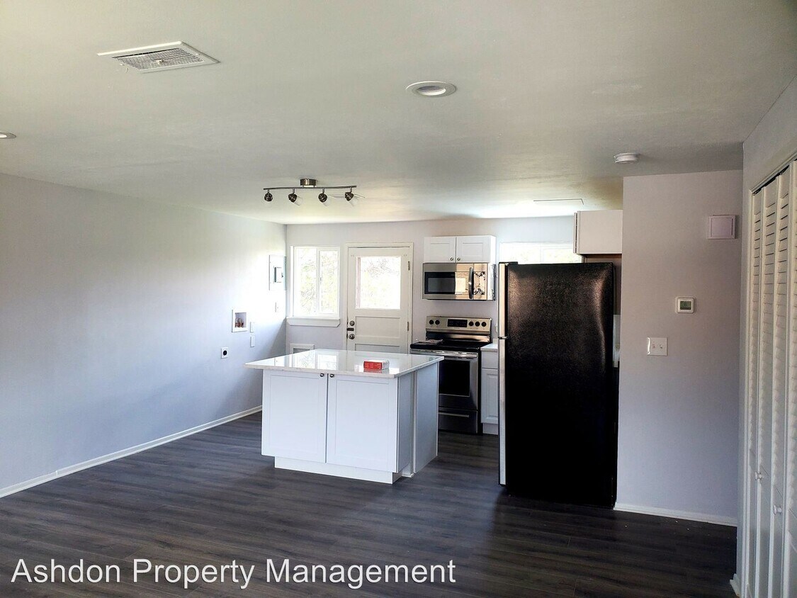 Foto del edificio - 5542-5554 S Grant St