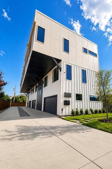 Photo - 1311 Madrigal Parkway Townhome