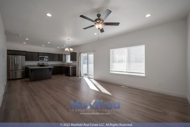Building Photo - 4BD 3.5BTH 2GAR Home in Eagle Mountain