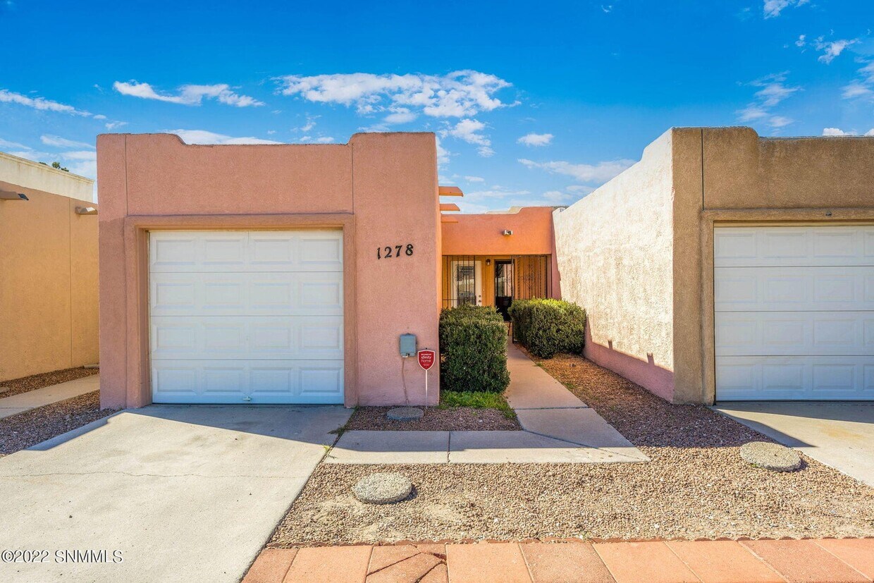 Primary Photo - 1278 S Triviz Dr