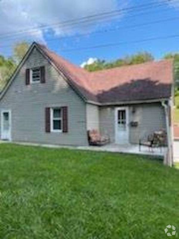 Apartments for Rent in Bluewell WV with Hardwood Floors 3 Rentals