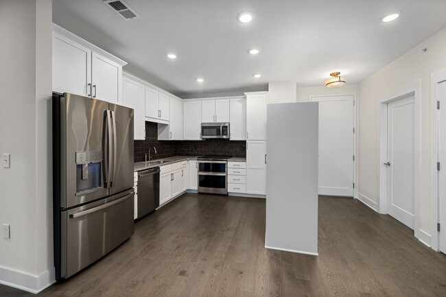 Kitchen - 105 Chatham Walk Ln