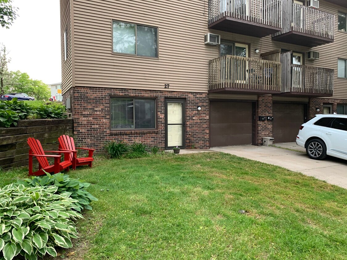 Front yard - 27 Valley Ave