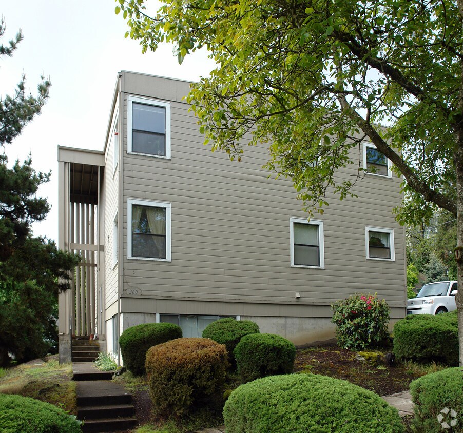 Building Photo - 260 E 2nd Ave