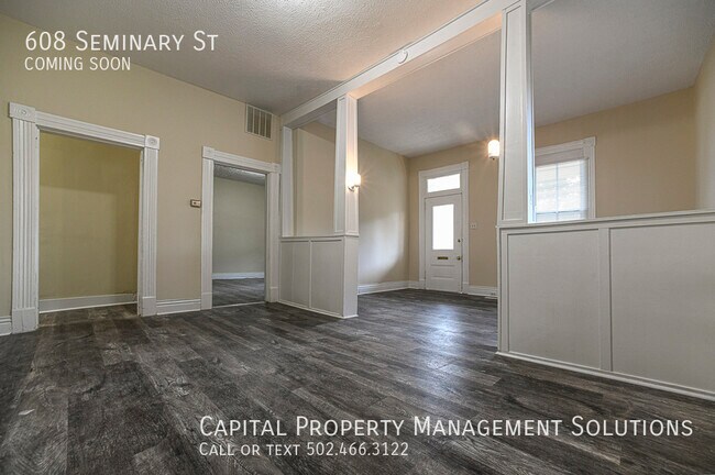 Building Photo - 608 Seminary St