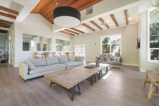 Building Photo - The Highlands at Wynhaven