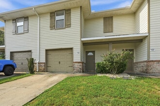 Building Photo - 503 Arbor Lake Dr