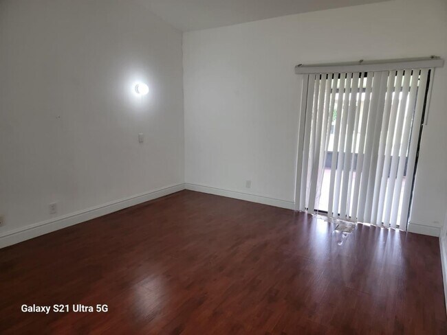 Foto del edificio - 8336 NW 37th Pl