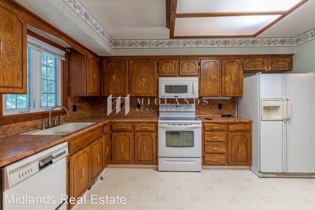 Building Photo - 3 br, 2.5 bath House - 14712 Orchard Cir