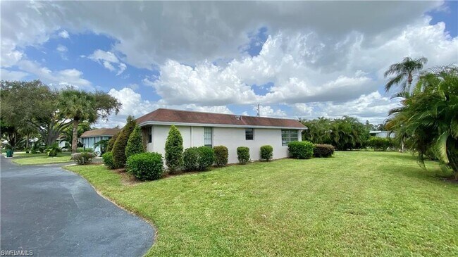 Foto del edificio - 280 Lanchester Ct