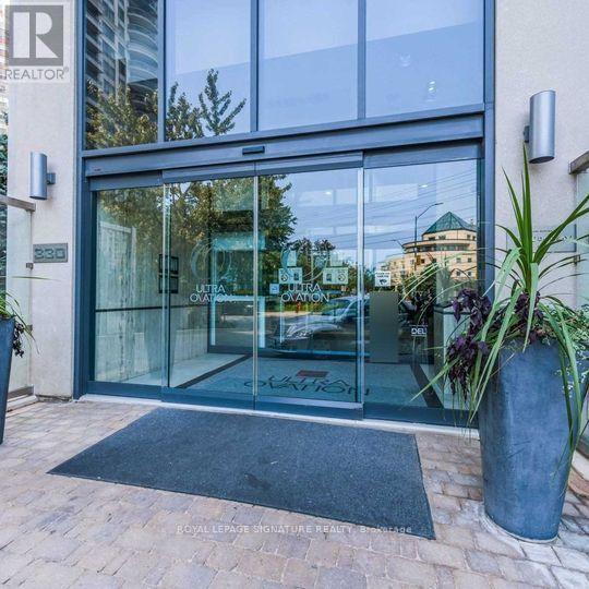 Photo du bâtiment - 330-330 Burnhamthorpe Rd W