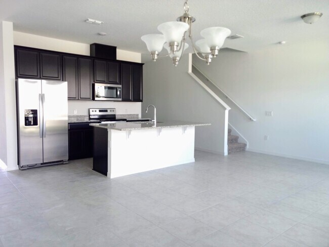 Building Photo - Brand New Town Home  3 bedroom 2.5 baths w...