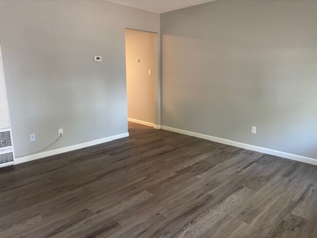 Foto del edificio - 3589 N Tindle Blvd