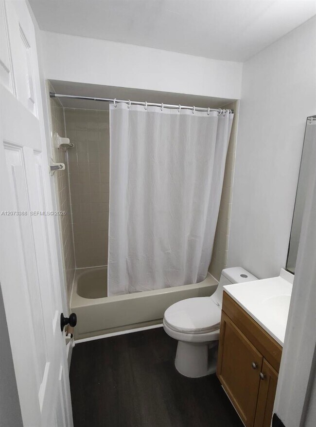 Building Photo - 9952 Burl Way