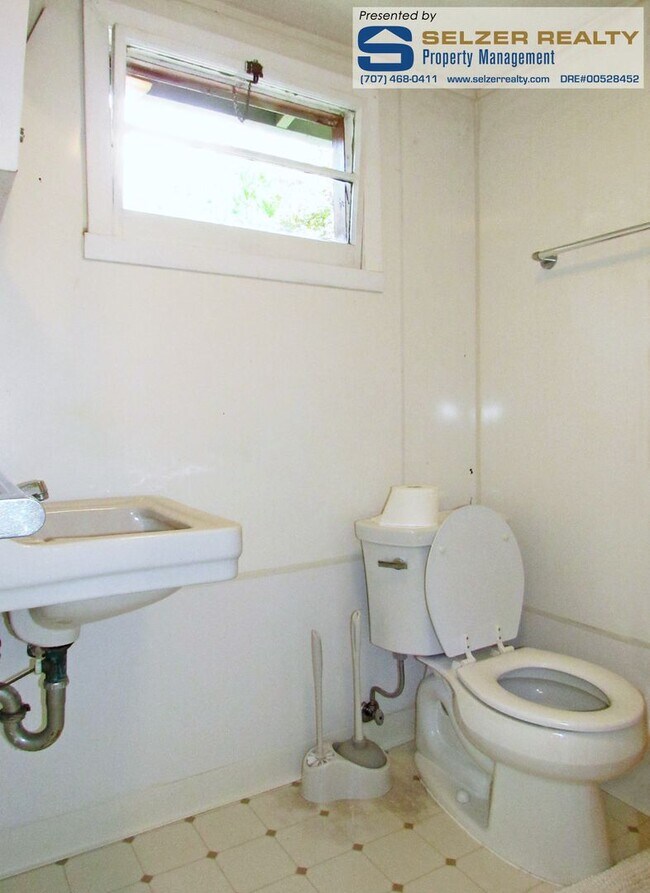Foto del edificio - Cozy studio duplex unit on the Westside wi...
