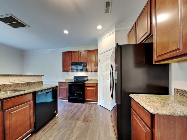 Building Photo - 2568 Fiddlers Glenn Dr