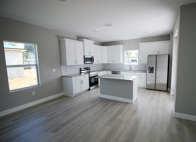 Building Photo - 16185 Alcira Cir
