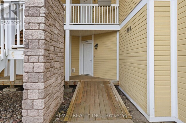 Building Photo - 90 Highland Dr