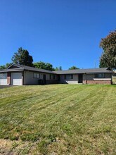 Building Photo - 6131-6131 Onyx Ave