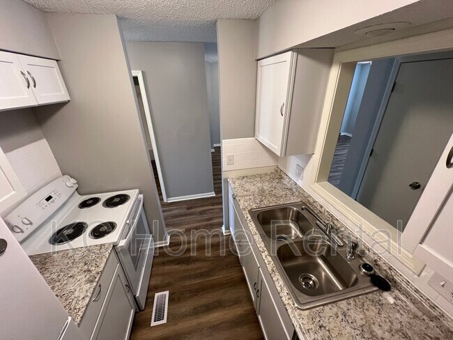 Building Photo - 1255 Petzold Dr
