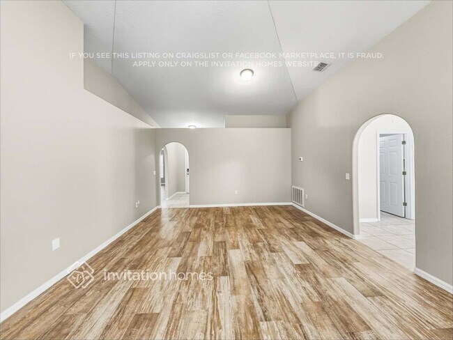 Foto del edificio - 4716 Four Lakes Dr