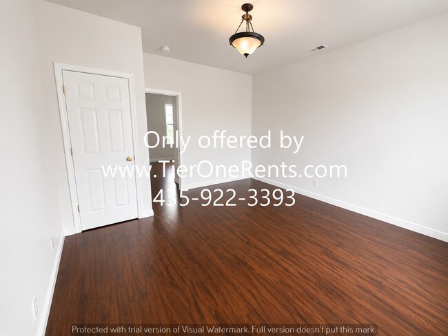 Foto del edificio - 743 Hawthorne Ave S