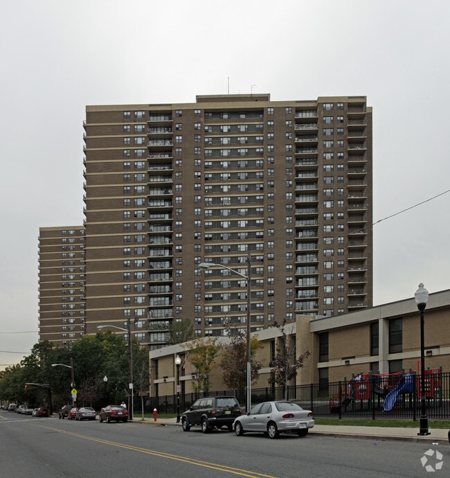 Parkview Towers Apartments Rentals West New York, NJ